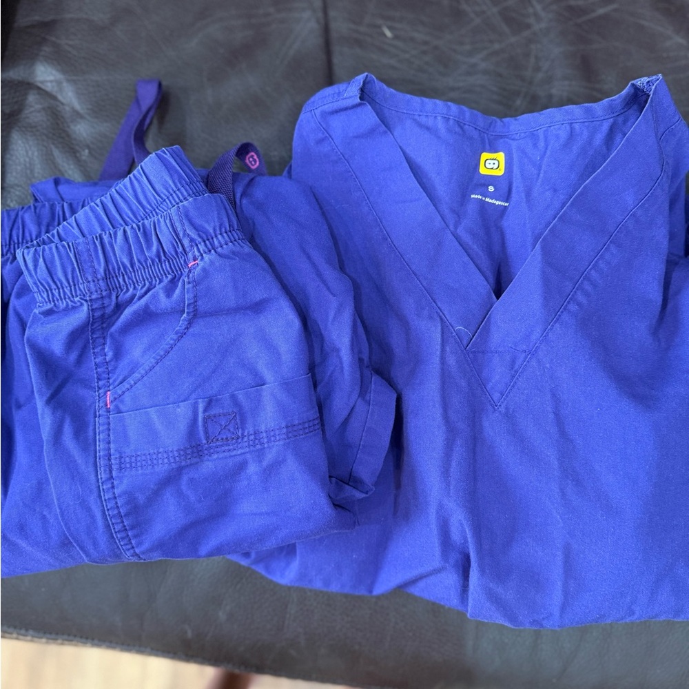 WonderWink Women's Purple Scrub Set